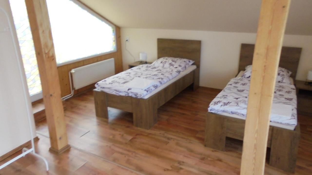 Apartman Aya Janov nad Nisou Exteriör bild