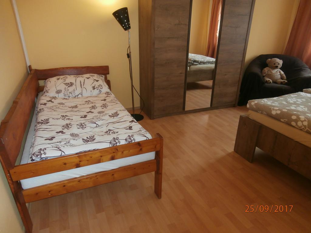 Apartman Aya Janov nad Nisou Exteriör bild