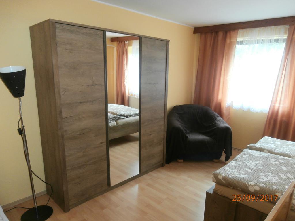 Apartman Aya Janov nad Nisou Exteriör bild